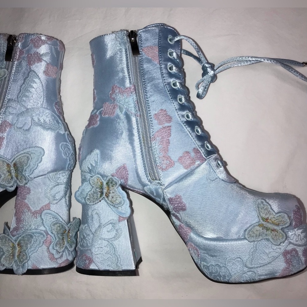 Dolls Kill Sugar Thrillz Platform Boots - Picture 6 of 14